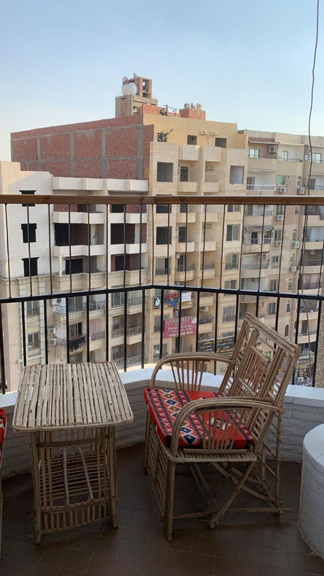 Pyramids Nights Hostel Kafret el-Gabal エクステリア 写真
