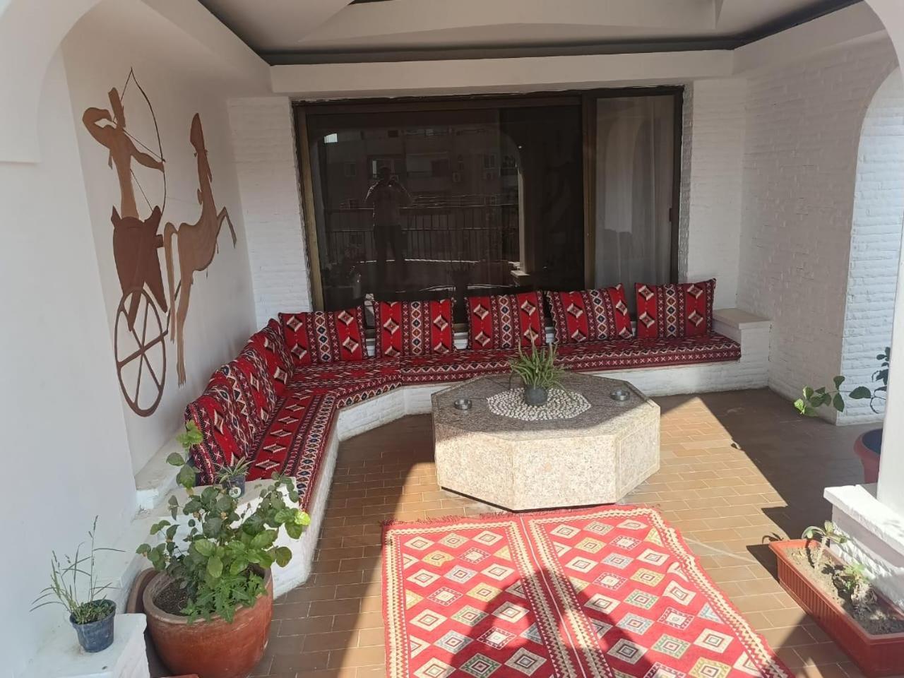 Pyramids Nights Hostel Kafret el-Gabal エクステリア 写真